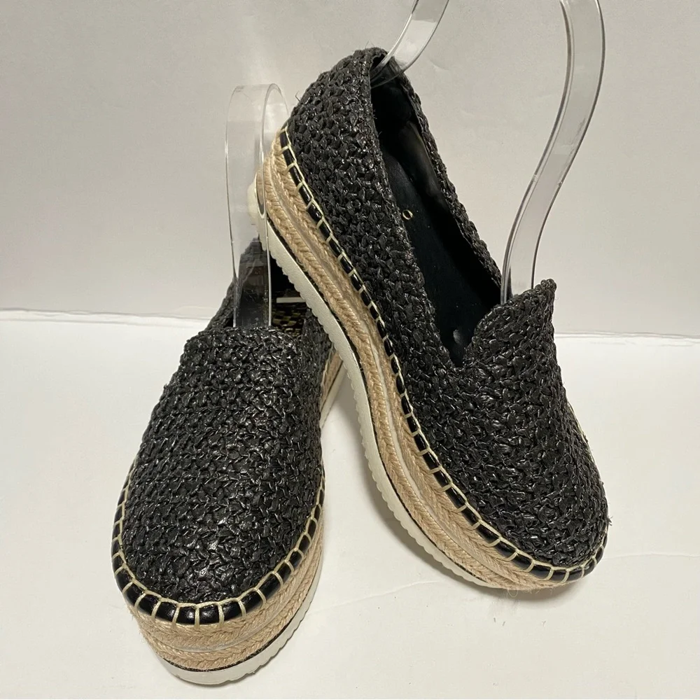 VINCE CAMUTO ESPADRILLES